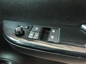 Toyota Hilux 2.8GD-6 Xtra cab 4x4 Legend manual - Image 17