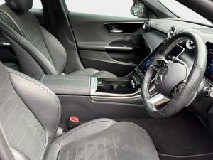Mercedes-Benz C-Class C220d Avantgarde - Image 13