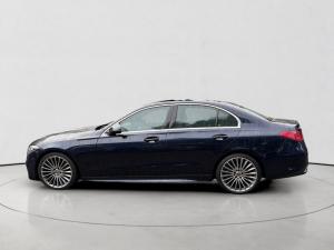 Mercedes-Benz C-Class C220d Avantgarde - Image 4