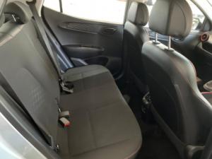 Hyundai Grand i10 1.0 Premium hatch - Image 5