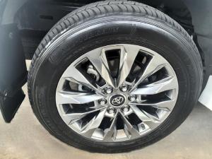 Toyota Land Cruiser 300 3.3D ZX - Image 25