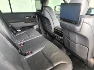 Toyota Land Cruiser 300 3.3D ZX - Image 8