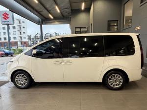 Hyundai Staria 2.2D Executive 9-seater - Image 8