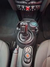 MINI Hatch Cooper Hatch 3-door - Image 10