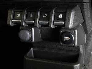 Suzuki Jimny 1.5 GL AllGrip 5-door manual - Image 17