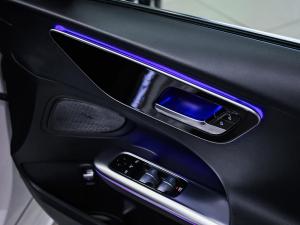 Mercedes-Benz C-Class C200 Avantgarde - Image 3