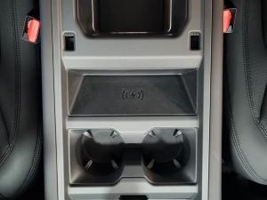 Land Rover Defender 90 D250 X-Dynamic SE - Image 13