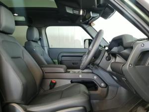 Land Rover Defender 90 D250 X-Dynamic SE - Image 15