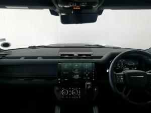 Land Rover Defender 90 D250 X-Dynamic SE - Image 17