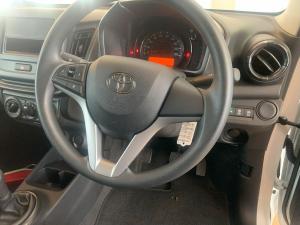 Toyota Vitz 1.0 - Image 10