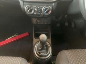 Toyota Vitz 1.0 - Image 9