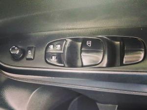 Nissan Navara 2.5DDTi double cab Pro-4X 4x4 - Image 20