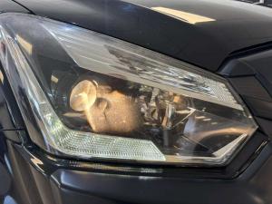 Isuzu D-Max 250 double cab X-Rider Black - Image 5