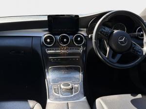 Mercedes-Benz C-Class C180 - Image 12