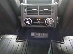 Land Rover Discovery D350 Dynamic SE - Image 14