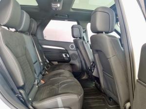 Land Rover Discovery D350 Dynamic SE - Image 18