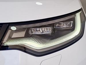 Land Rover Discovery D350 Dynamic SE - Image 21