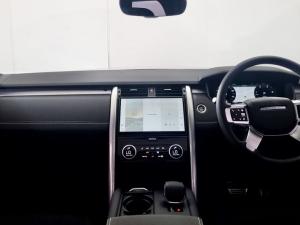 Land Rover Discovery D350 Dynamic SE - Image 8