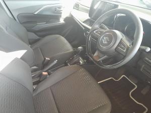 Suzuki Swift 1.2 GLX auto - Image 9