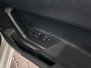 Volkswagen Polo hatch 1.0TSI Comfortline - Image 28