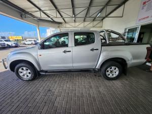 Isuzu KB 250D-Teq double cab Hi-Rider - Image 14