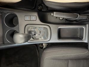 Toyota Hilux 2.4GD-6 Xtra cab Raider auto - Image 12