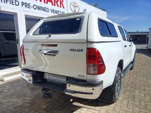 Toyota Hilux 2.4GD-6 double cab 4x4 Raider manual - Image 2
