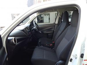 Toyota Vitz 1.0 XR manual - Image 7