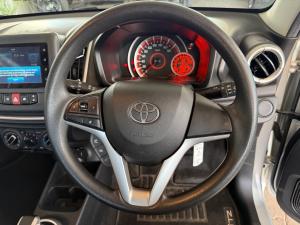 Toyota Vitz 1.0 XR auto - Image 8