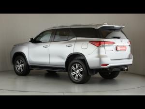 Toyota Fortuner 2.4GD-6 manual - Image 21