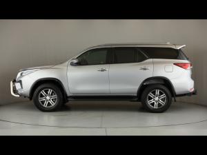 Toyota Fortuner 2.4GD-6 manual - Image 22
