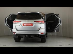 Toyota Fortuner 2.4GD-6 manual - Image 24