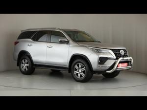 Toyota Fortuner 2.4GD-6 manual - Image 1