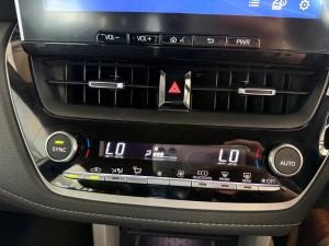 Toyota Corolla Cross 1.8 HEV XR - Image 14