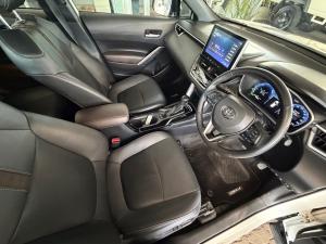 Toyota Corolla Cross 1.8 HEV XR - Image 15