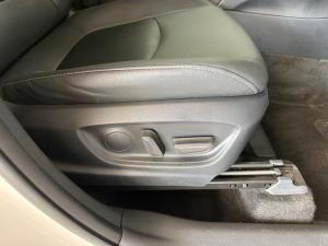 Toyota Corolla Cross 1.8 HEV XR - Image 17