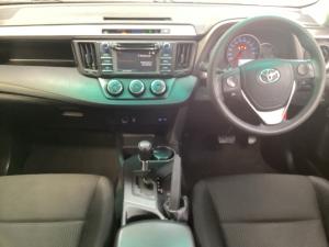 Toyota RAV4 2.0 GX auto - Image 6