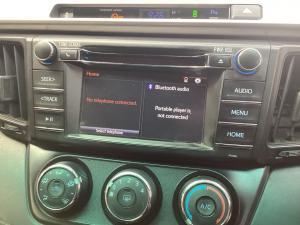 Toyota RAV4 2.0 GX auto - Image 13