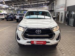 Toyota Hilux 2.4GD-6 double cab 4x4 Raider X auto - Image 4