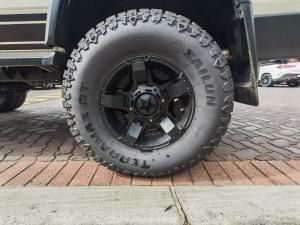 Toyota Land Cruiser 76 2.8GD-6 station wagon VX - Image 10