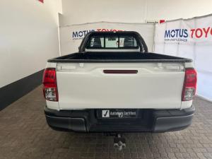 Toyota Hilux 2.4GD-6 single cab 4x4 Raider manual - Image 5