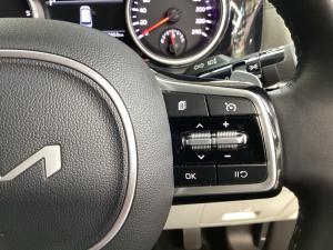 Kia Carnival 2.2CRDi EX+ - Image 10