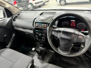 Isuzu D-MAX 250C Fleetside S/C - Image 6