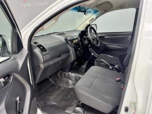 Isuzu D-MAX 250C Fleetside S/C - Image 7