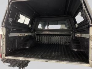 Nissan Navara 2.5DDTI LE/LE Plus 4X4 automatic D/C - Image 19