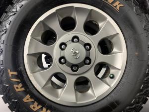 Toyota L/CRUISER FJ 4.0 V6 Cruiser - Image 11