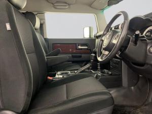 Toyota L/CRUISER FJ 4.0 V6 Cruiser - Image 16