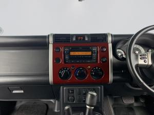 Toyota L/CRUISER FJ 4.0 V6 Cruiser - Image 16