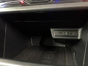 Volkswagen Polo 2.0 GTI DSG - Image 11