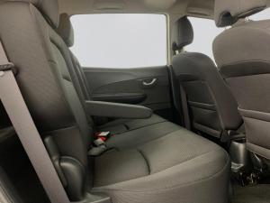 Honda BR-V 1.5 Comfort CVT - Image 16